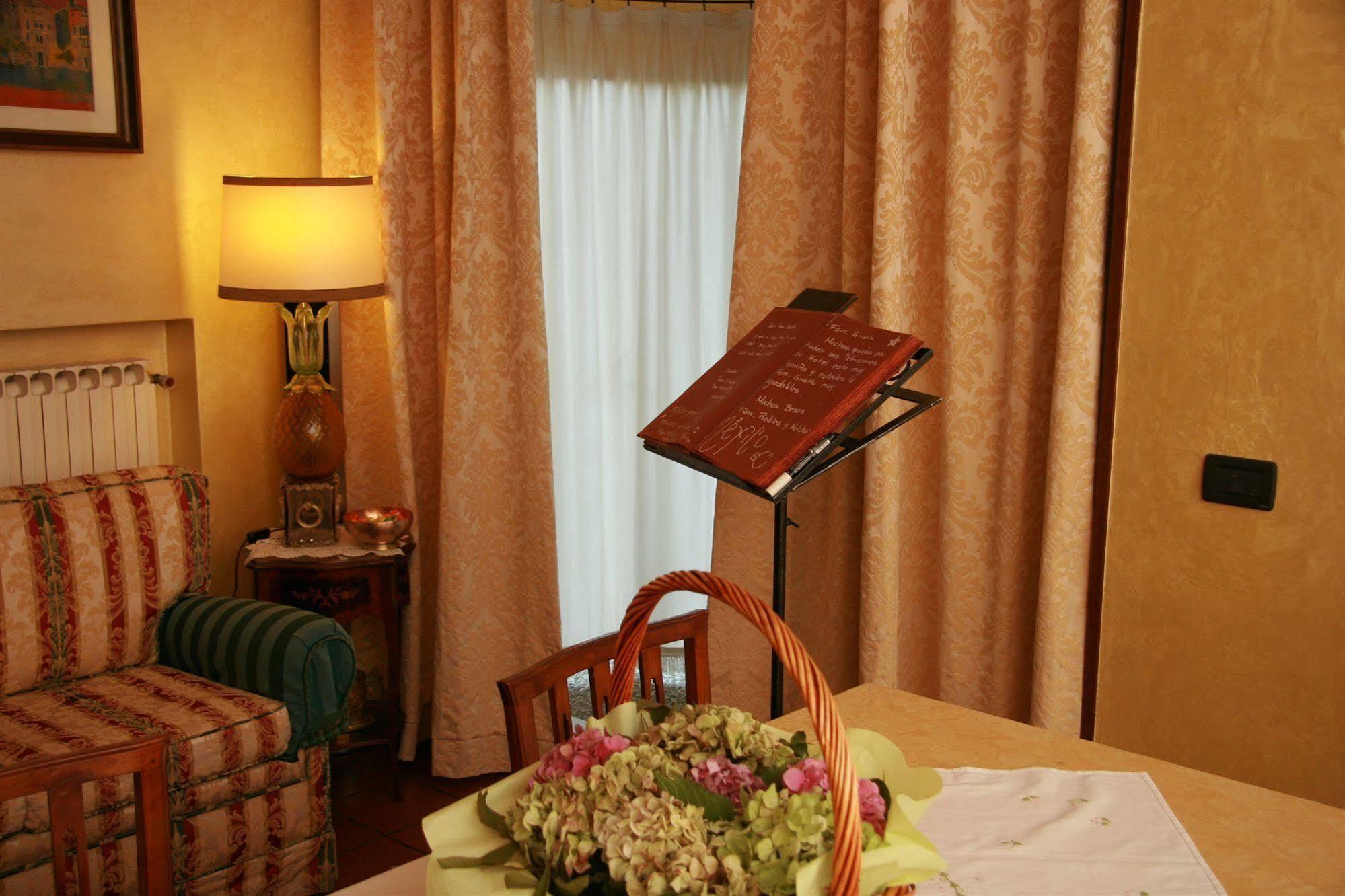 Hotel La Rescossa Mira Extérieur photo